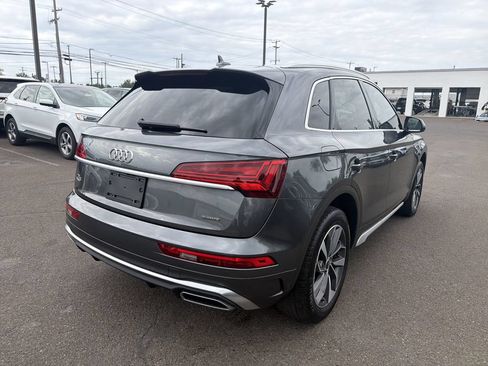 Used 2023 Audi Q5 2.0T Premium w/ Convenience Package AWD/4WD image 5
