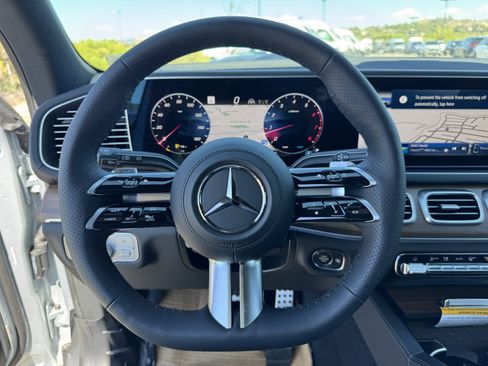 New 2025 Mercedes-Benz GLS 450 4MATIC image 22