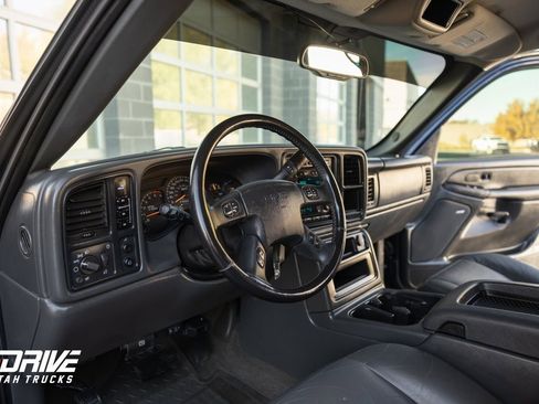 Used 2007 GMC Sierra 3500 SLT w/ Skid Plate Package image 24