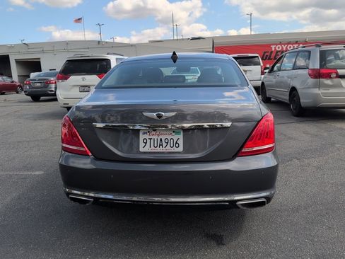 Used 2017 Genesis G90 3.3T Premium RWD image 6
