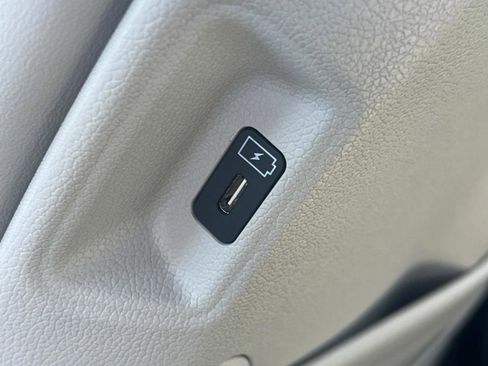 New 2025 Kia Sorento SX AWD/4WD image 18