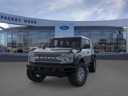 New 2025 Ford Bronco Badlands AWD/4WD image 4