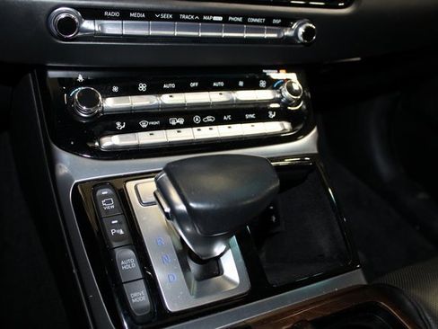 Used 2019 Genesis G90 3.3T Premium image 23