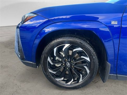 Used 2025 Lexus UX 300h AWD image 14