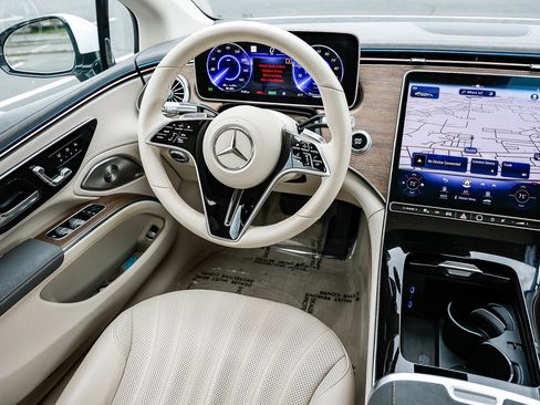 Certified 2023 Mercedes-Benz EQS 450+ Sedan image 14