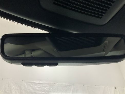 Used 2023 Nissan Pathfinder Platinum image 37