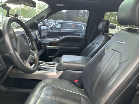 Used 2016 Ford F150 Platinum w/ Equipment Group 701A Luxury RWD image 5