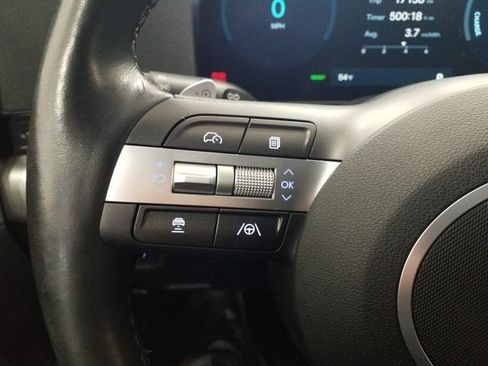 Certified 2024 Hyundai Kona Limited FWD image 4
