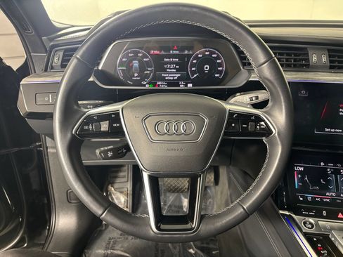 Used 2023 Audi e-tron Prestige AWD/4WD image 11