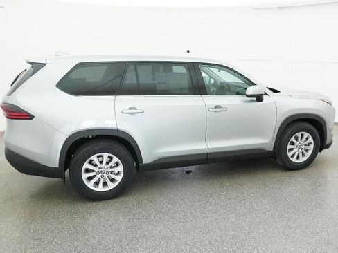 New 2026 Toyota Grand Highlander XLE image 10