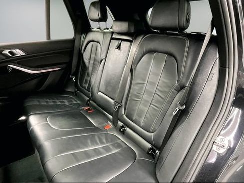 Used 2019 BMW X5 xDrive40i w/ Convenience Package AWD/4WD image 22