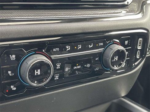 New 2026 Chevrolet Silverado 2500 ZR2 image 17