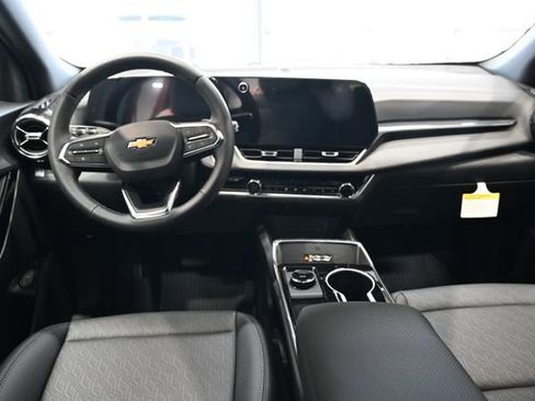 New 2026 Chevrolet Equinox LT FWD image 12