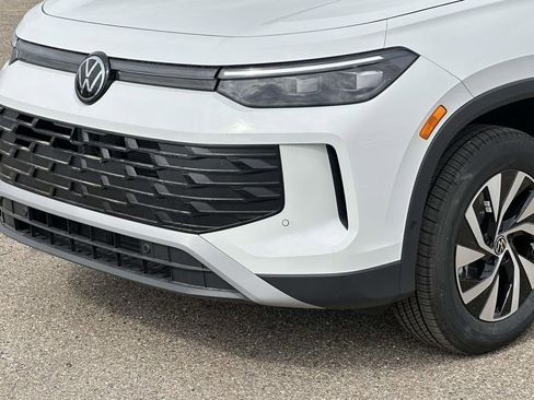 New 2026 Volkswagen Tiguan S AWD/4WD image 6
