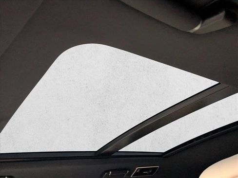 Used 2022 Land Rover Range Rover Westminster Edition image 16