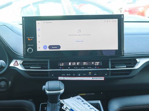 New 2026 Toyota Sienna XLE Woodland Edition AWD/4WD image 16
