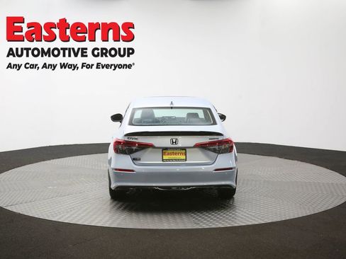 Used 2022 Honda Civic Touring image 34