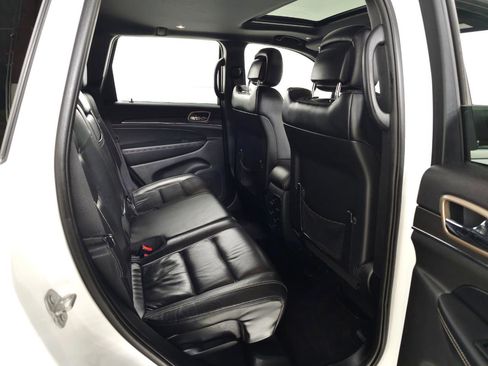 Used 2017 Jeep Grand Cherokee Limited AWD/4WD image 38
