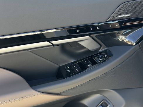 New 2026 BMW 530i w/ Premium Package image 13