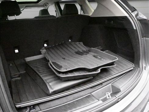 Used 2022 Acura RDX SH-AWD image 11