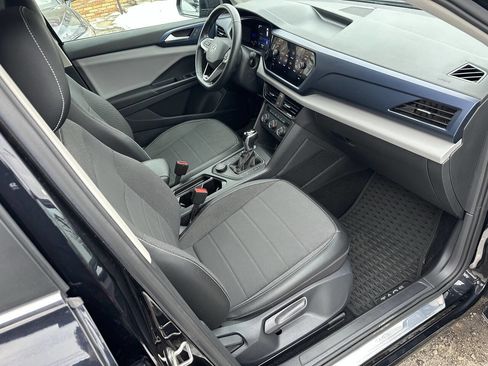 Used 2022 Volkswagen Taos SE image 35