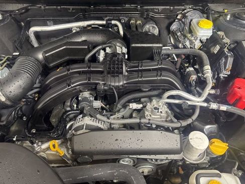 Used 2024 Subaru Outback Limited AWD/4WD image 9
