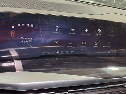 New 2026 Cadillac Escalade ESV Sport AWD/4WD image 17