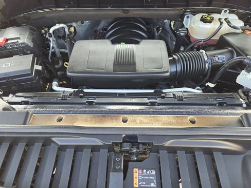 Used 2020 Chevrolet Silverado 1500 LTZ w/ LTZ Plus Package image 32