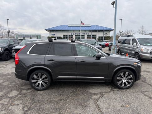 Used 2023 Volvo XC90 B6 Ultimate w/ Protection Package image 4