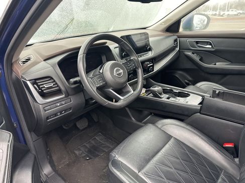 Used 2023 Nissan Rogue Platinum w/ Platinum Premium Package image 9