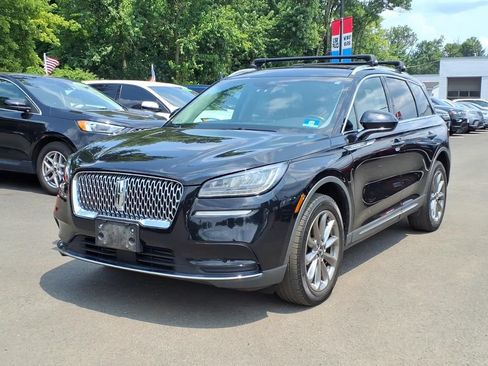 Certified 2021 Lincoln Corsair AWD w/ Premium Package image 2