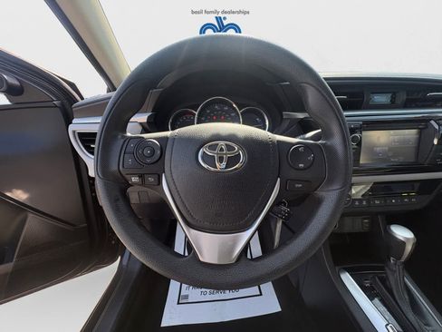 Used 2016 Toyota Corolla LE FWD image 14