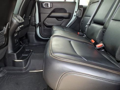 Certified 2024 Jeep Wrangler Sahara w/ Technology Group image 16