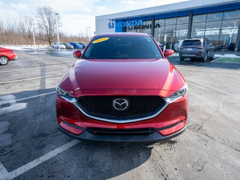 Used 2018 MAZDA CX-5 Touring image 2