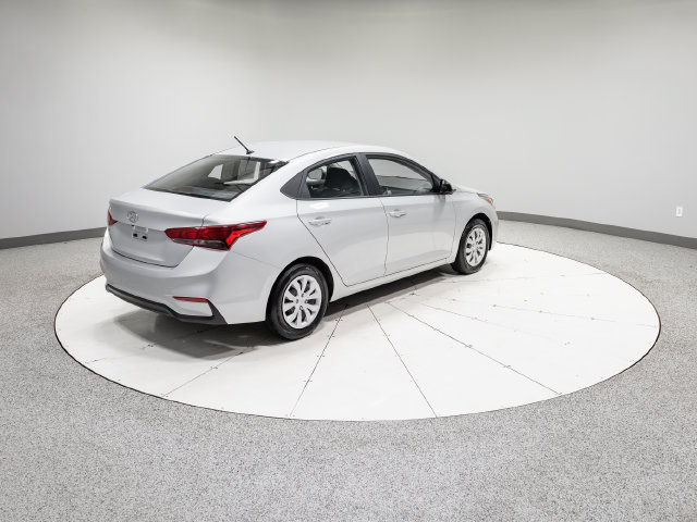 Used 2021 Hyundai Accent SE FWD image 25