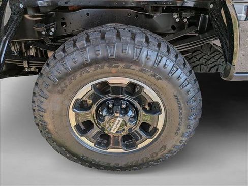 New 2026 Ford F250 Lariat w/ Tremor Off-Road Package image 8