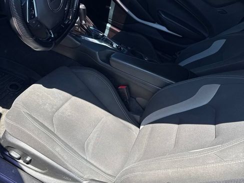 Used 2020 Chevrolet Camaro LT w/ RS Package RWD image 8