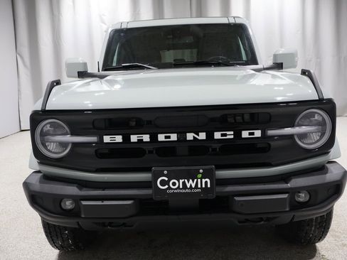 Used 2024 Ford Bronco Outer Banks image 8