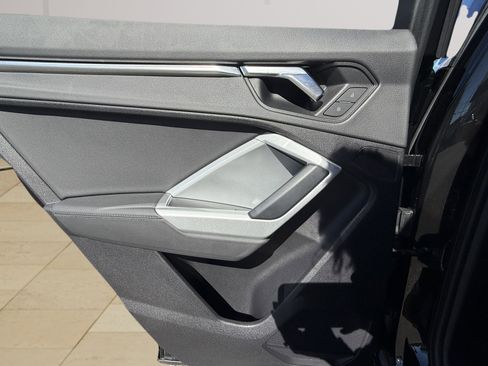 Used 2021 Audi Q3 2.0T Premium Plus w/ Premium Plus Package image 29