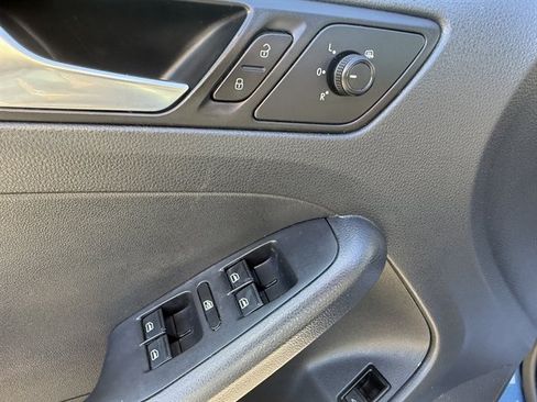 Used 2015 Volkswagen Jetta S FWD image 8