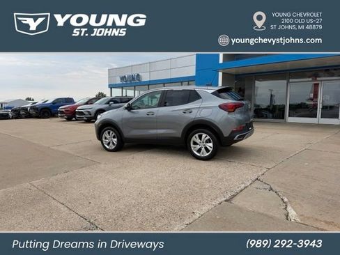 Used 2024 Buick Encore GX Preferred w/ Comfort Package AWD/4WD image 3