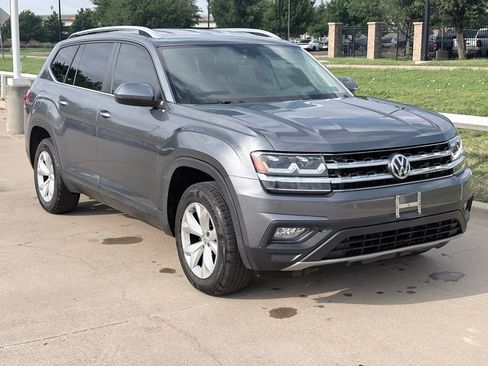 Used 2018 Volkswagen Atlas SE image 1