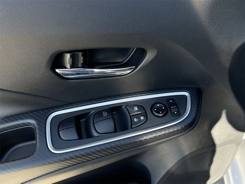 Certified 2025 Nissan Versa SR w/ Trunk Package image 24