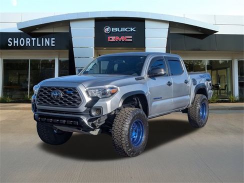 Used 2022 Toyota Tacoma TRD Off-Road image 7