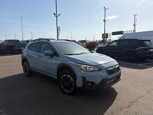 Used 2021 Subaru Crosstrek 2.0i Premium w/ Moonroof Package AWD/4WD image 12