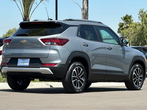 New 2026 Chevrolet TrailBlazer LT w/ Driver Confidence Package FWD image 4