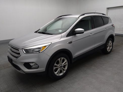 Used 2018 Ford Escape SE AWD/4WD image 2