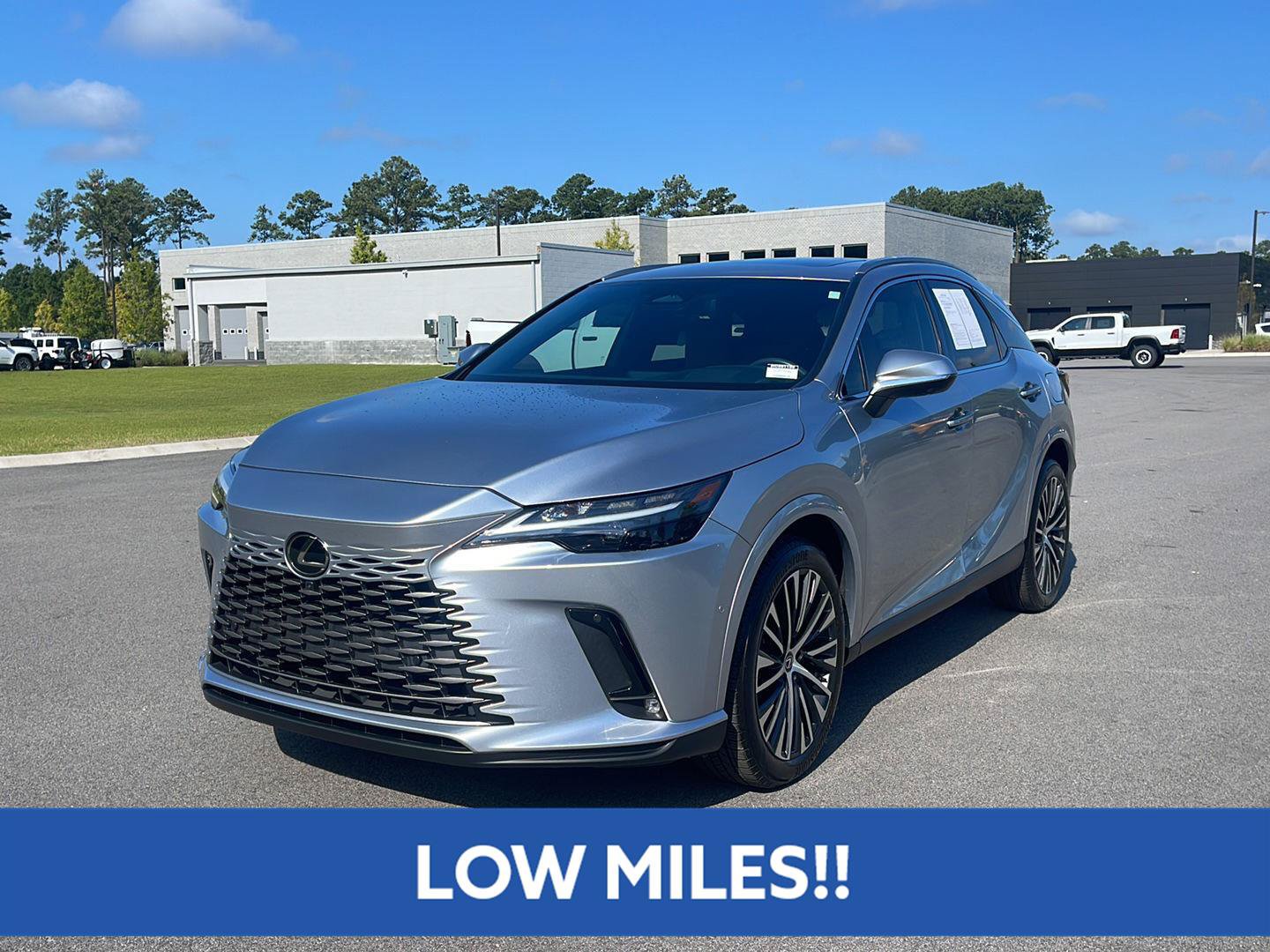 Used 2024 Lexus RX 350 Premium Plus w/ Convenience Package AWD/4WD image 3