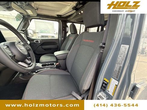 Used 2026 Jeep Wrangler Unlimited Rubicon AWD/4WD image 37