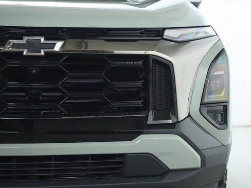 Used 2025 Chevrolet Equinox ACTIV w/ Safety and Technology Package image 8